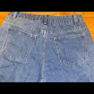 mom jeans